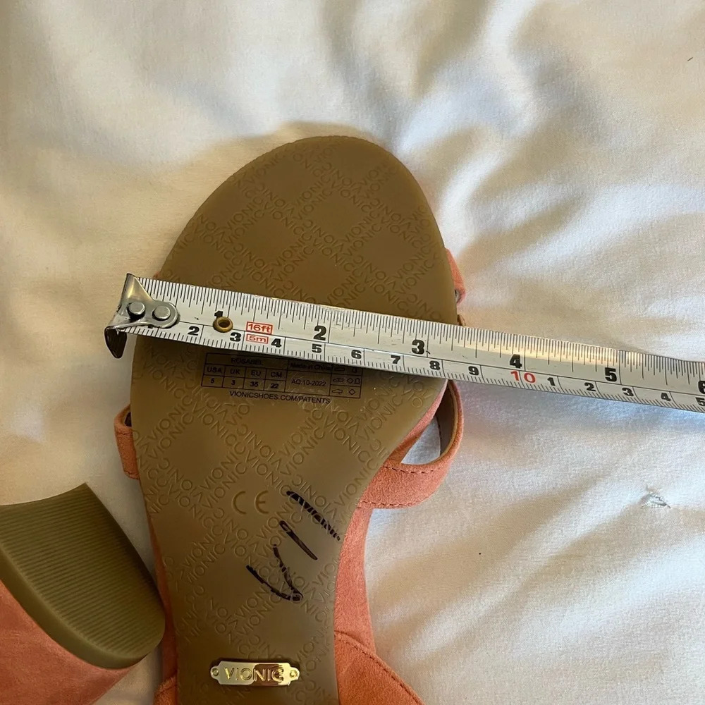 Vionic Rosabel heel  suede sandals stunning coral pink color size 5 NWOT - Picture 13 of 14